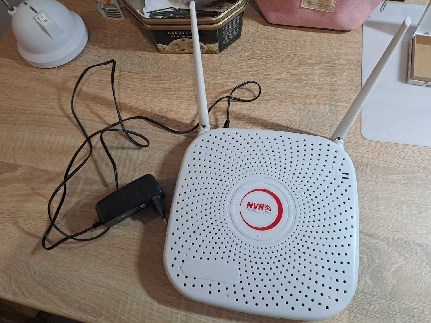Rejestrator cyfrowy LV-NVR441W z dyskiem twardym 1TB