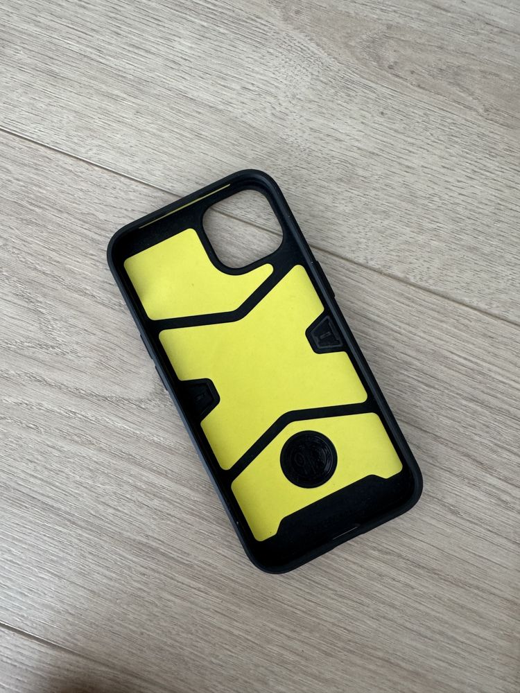 Etui do telefonu na rower iPhone 13 Spigen Gear Lock