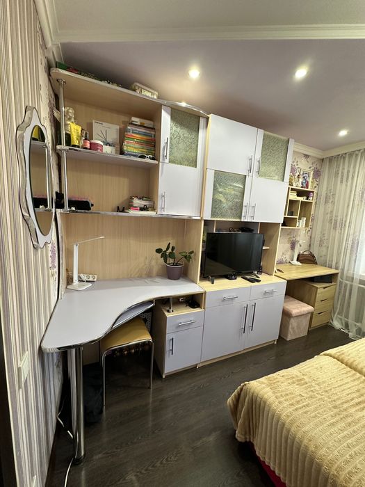 Продам меблі в дитячу кімнату