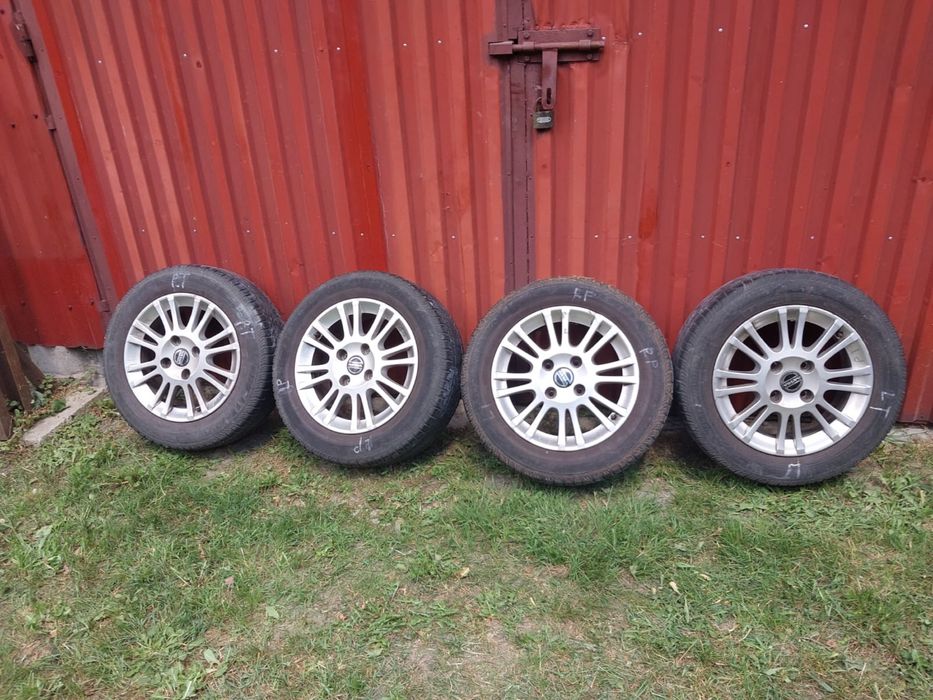 Zestaw felg do volvo v40