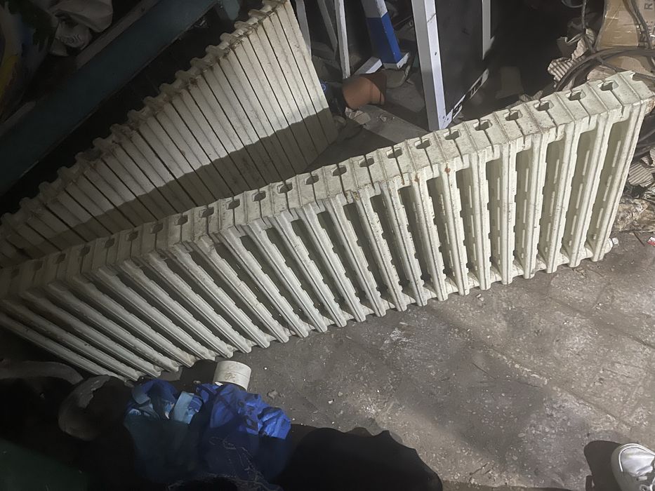 Продам радиатор отопления евро чугун