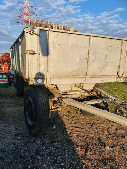 Przyczepa hl 8 zabudowa