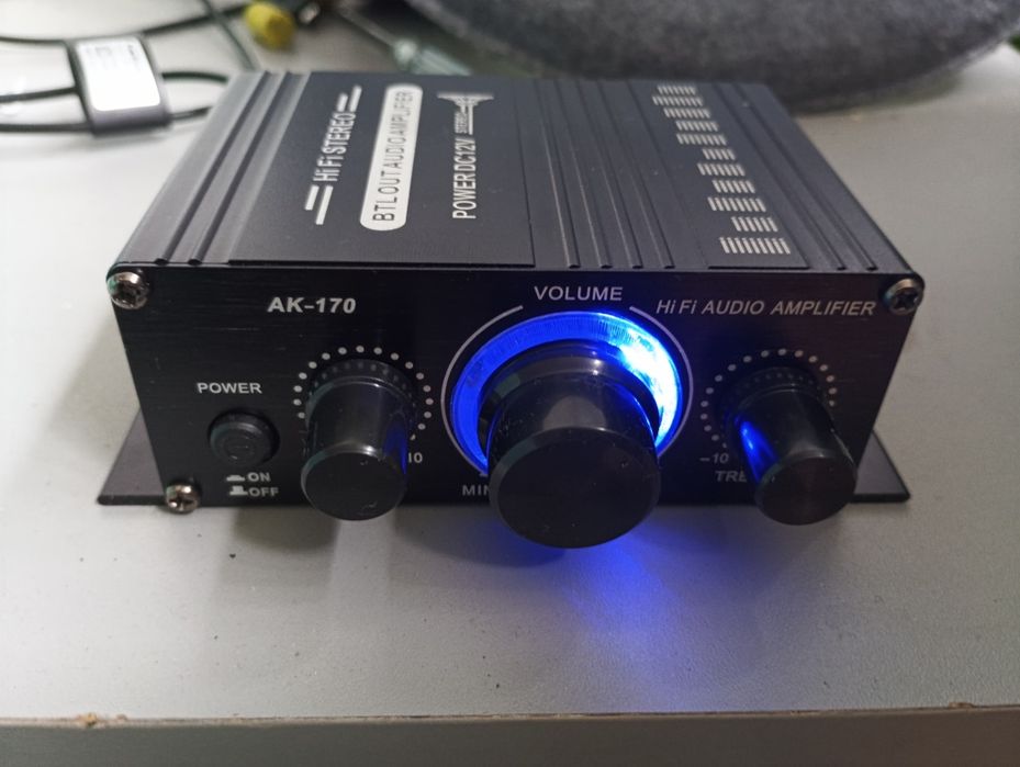 wzmacniacz stereo hi-fi