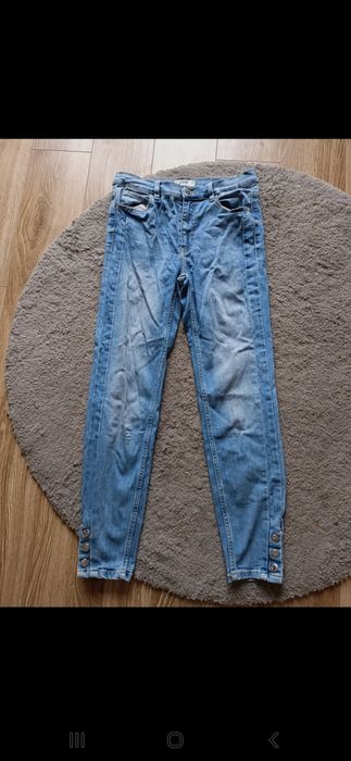 Spodnie damskie jeansy