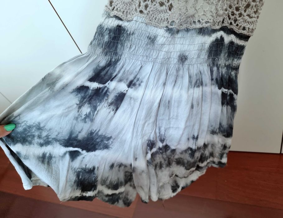 Macacão de calções com crochet e abertura nas costas, S - nunca usado