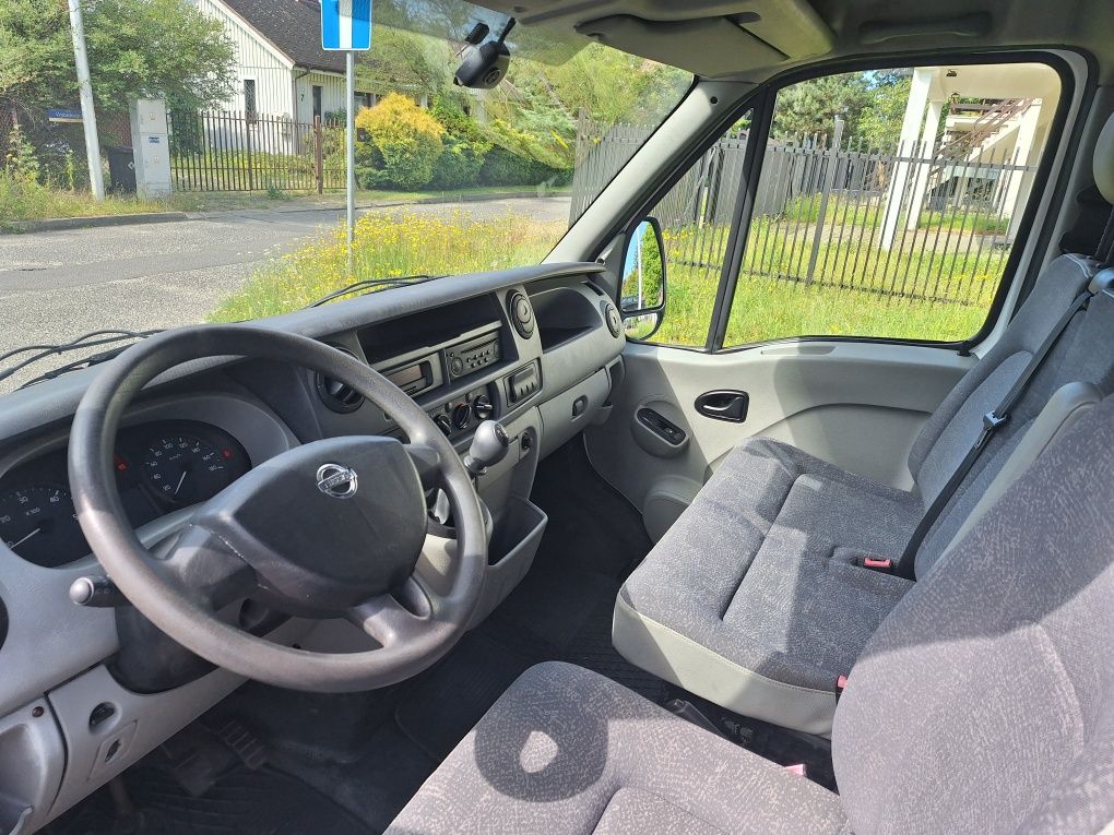 Nissan Interstar