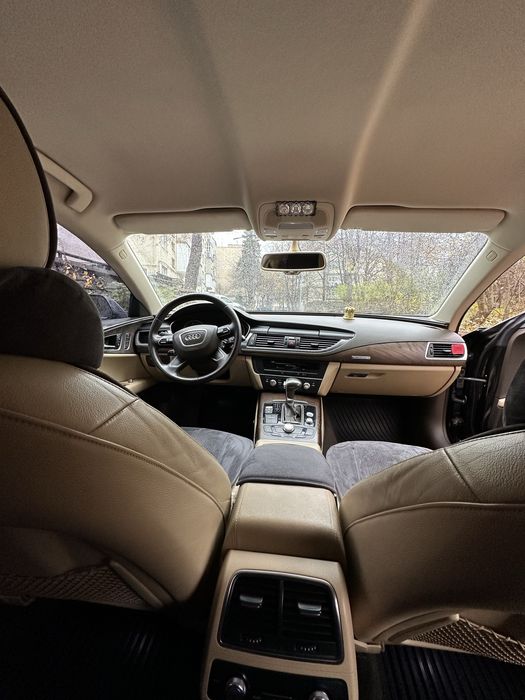 AUDI A7 2011 року