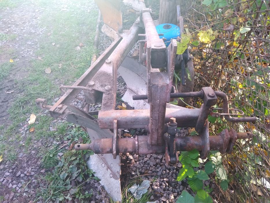 Плуг 2-25 польський орлік до т 25 китайця японця