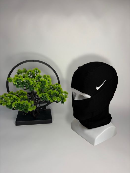 Балаклава Найк. Nike