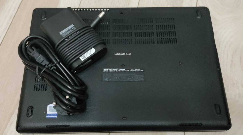 Ноутбук Dell Latitude 5490 i5 16GB 256GB SSD FullHD Windows 11 Pro