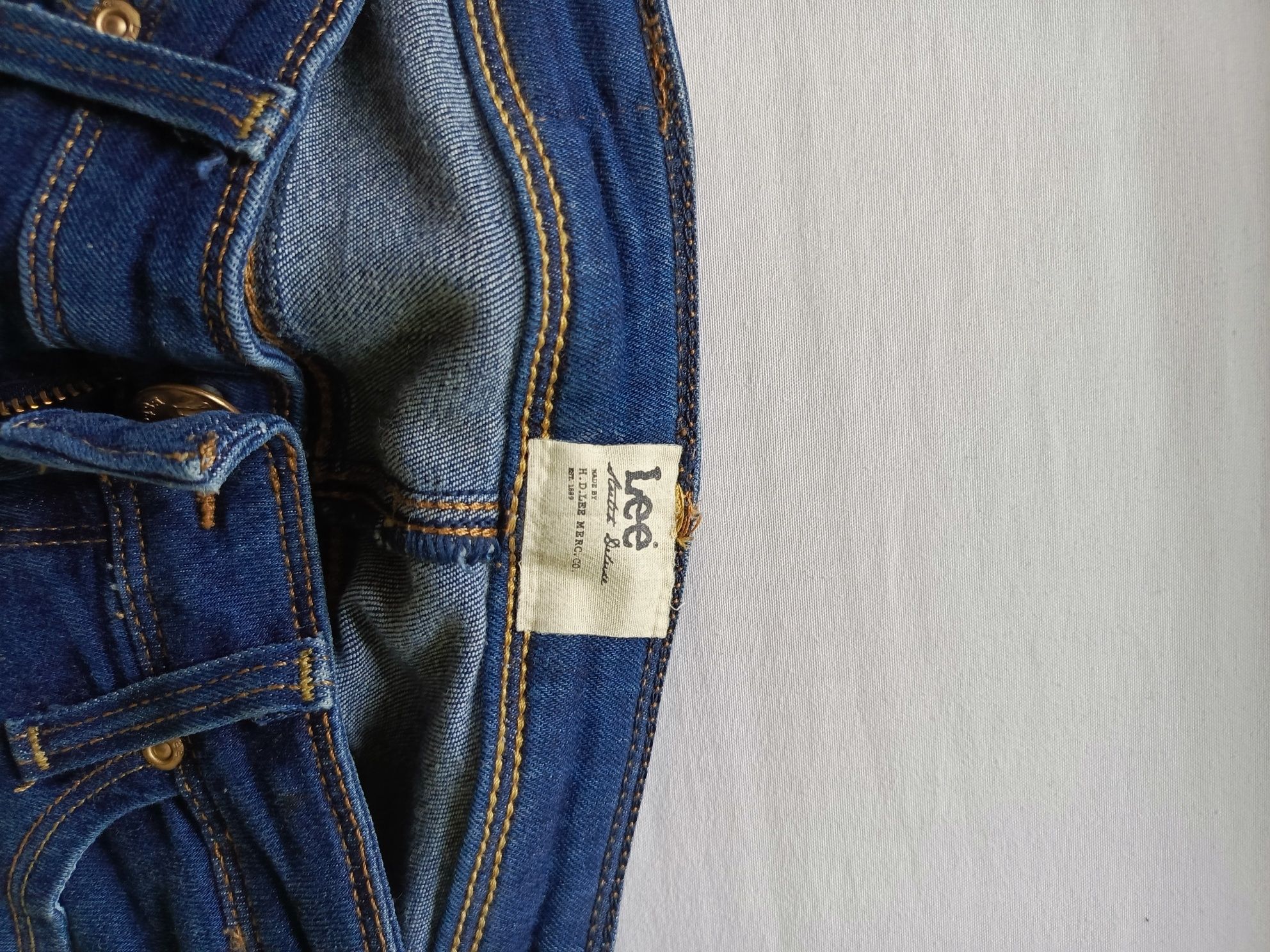 Spodnie Jeansy rurki Lee XS