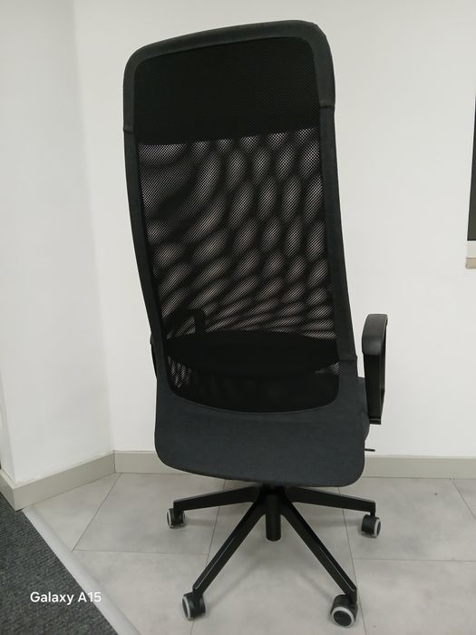 Krzesło biurowe ikea markus obrotowe regulowane