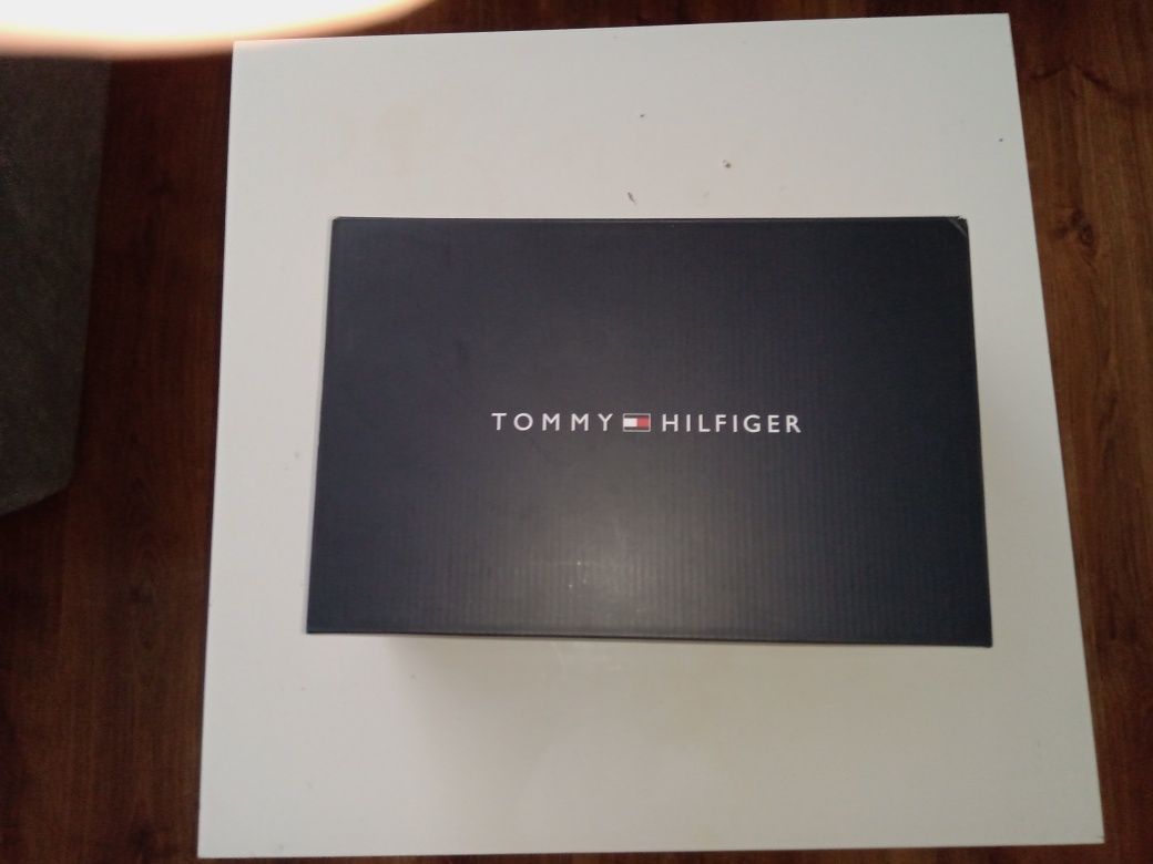 Buty TOMMY HILFIGER r 44 NOWE 100% oryginał