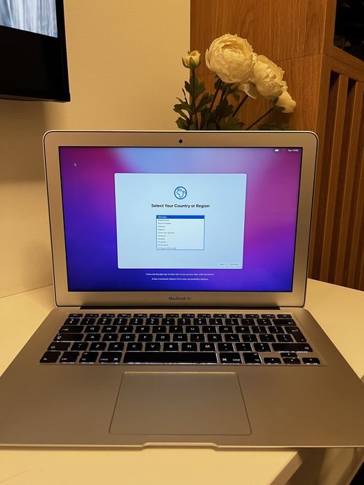 MacBook Air 13 cali 2017