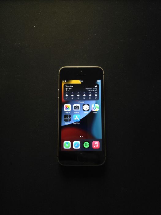 iPhone SE 2016 rok 128gb