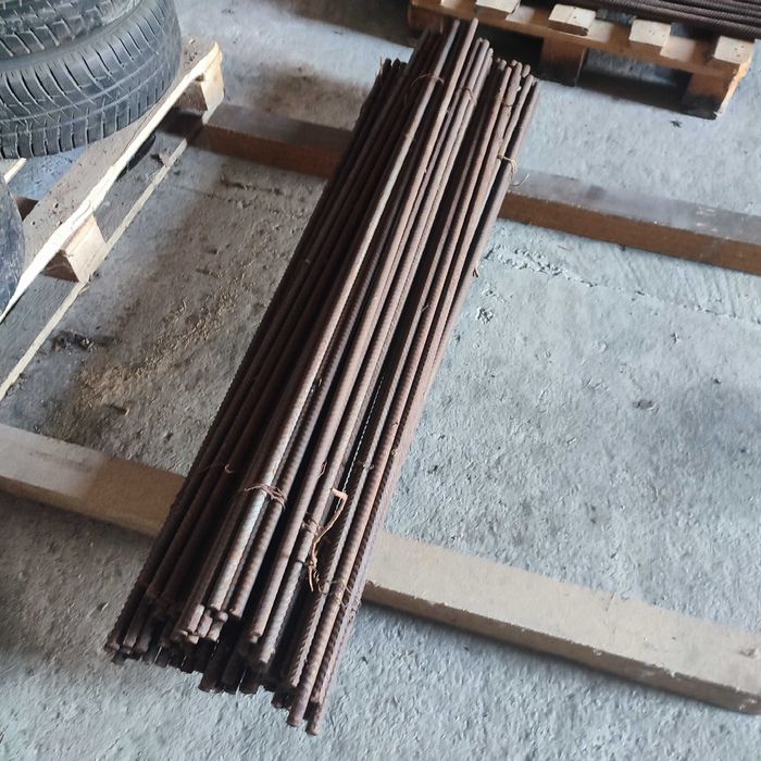 Stal żebrowana fi 16,12,10 (12- gładka) (140cm)