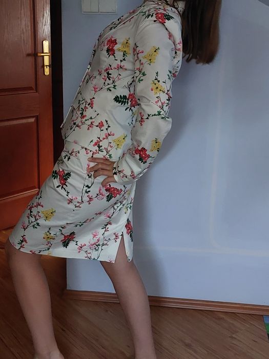 Marynarka i spódnica w kwiaty r.38 Top Secret