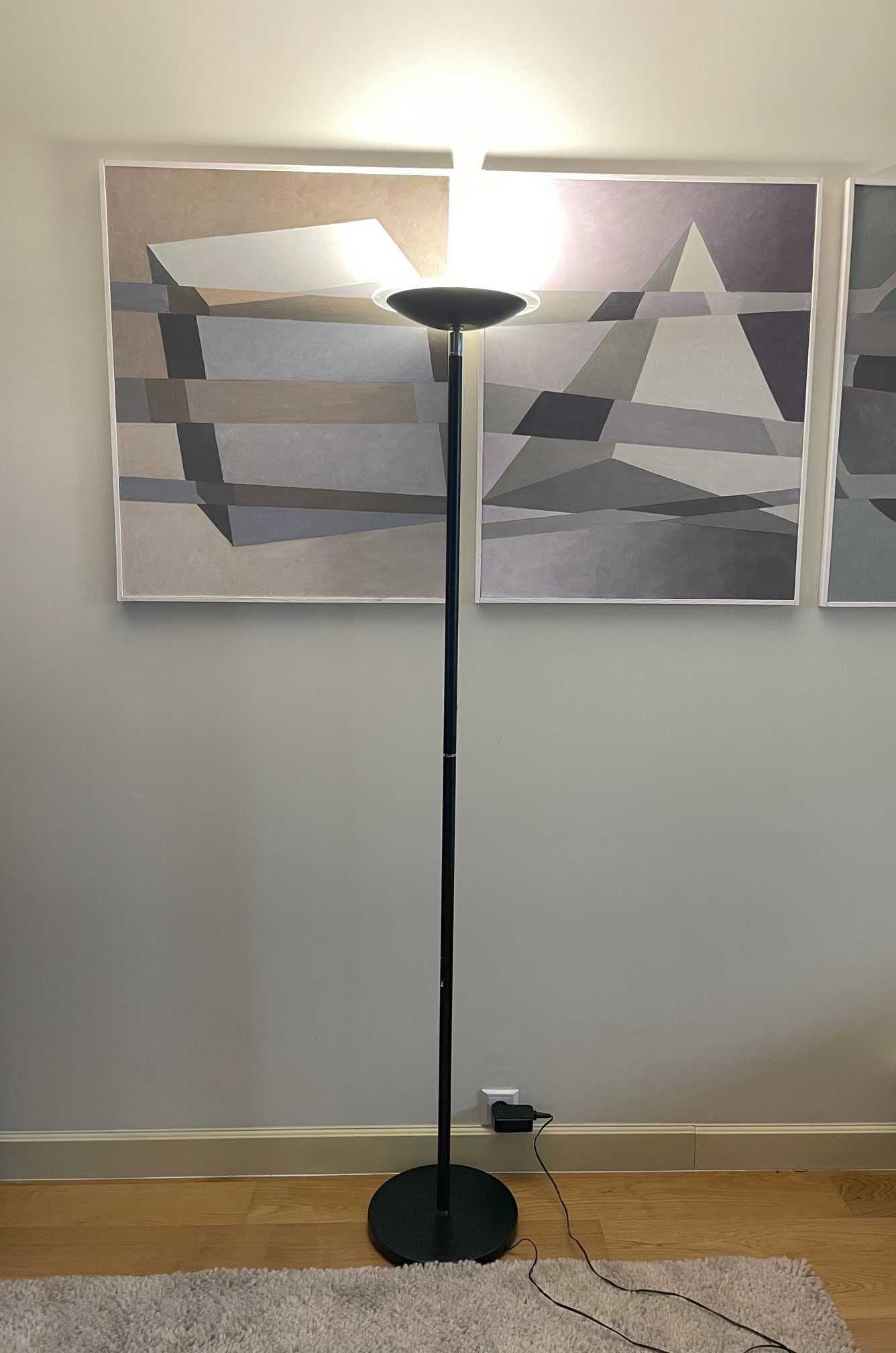 Lampa stojąca LED, z regulacją natężenia i kierunku