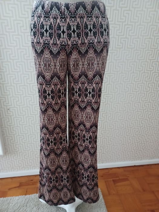 Calça de Mulher em Veludo.