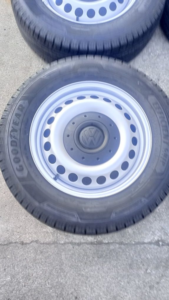 Koła do VW  transporter T5 opony 0323 jak nowe
