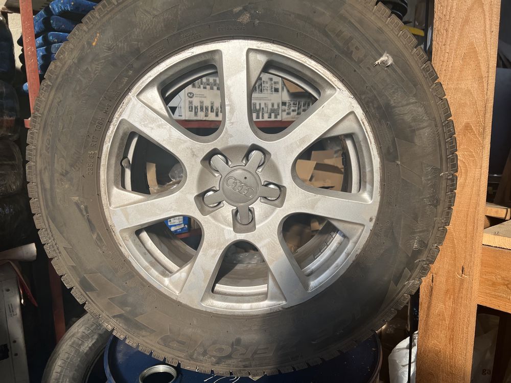 Шини з дисками 235/65 R 17. Зимові куплені 2021 році.