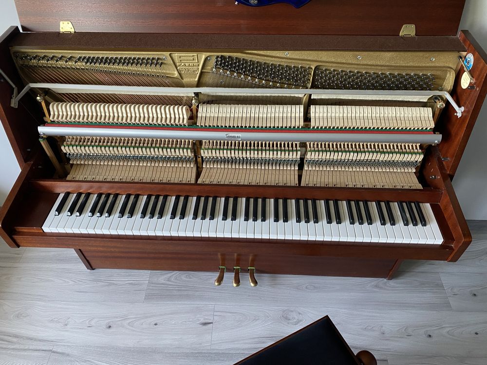 Fazer pianino akustyczne 108 cm mechanika Langer Helsinki 1986