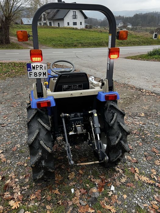 Iseki TH233 (japoński traktor)