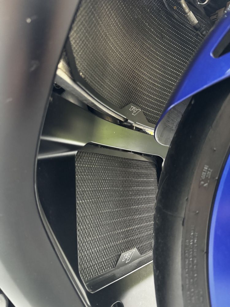 Yamaha YZF-R1 2019 Akrapovic
