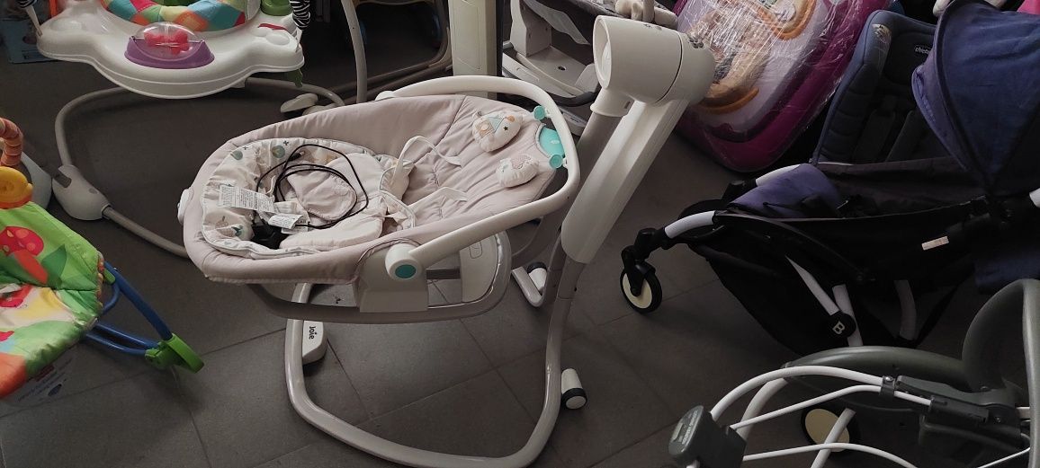 4MOMS MAMAROO 4.0 Укачивающий центр на ПРОКАТ 800 грн в месяц