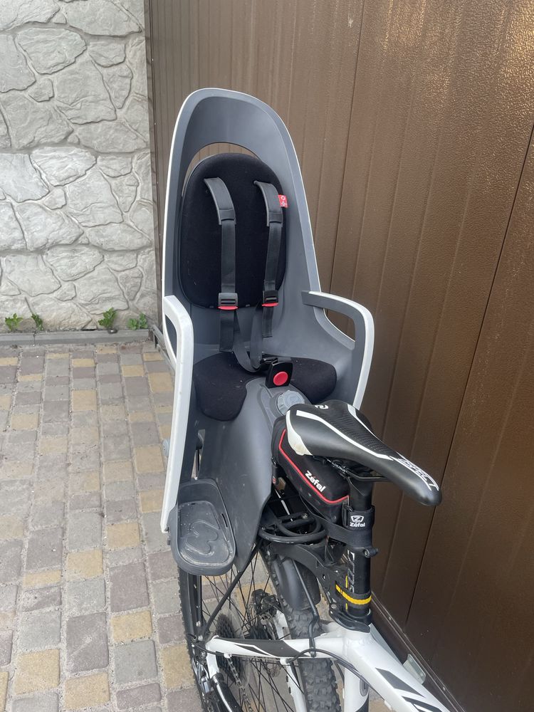 Hamax велосипедное кресло для ребенка + багажник Hamax.