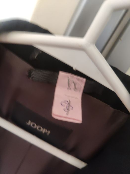 Marynarka męska JOOP czarna rozmiar w opisie  . UWAGA.. Zła kategoria.