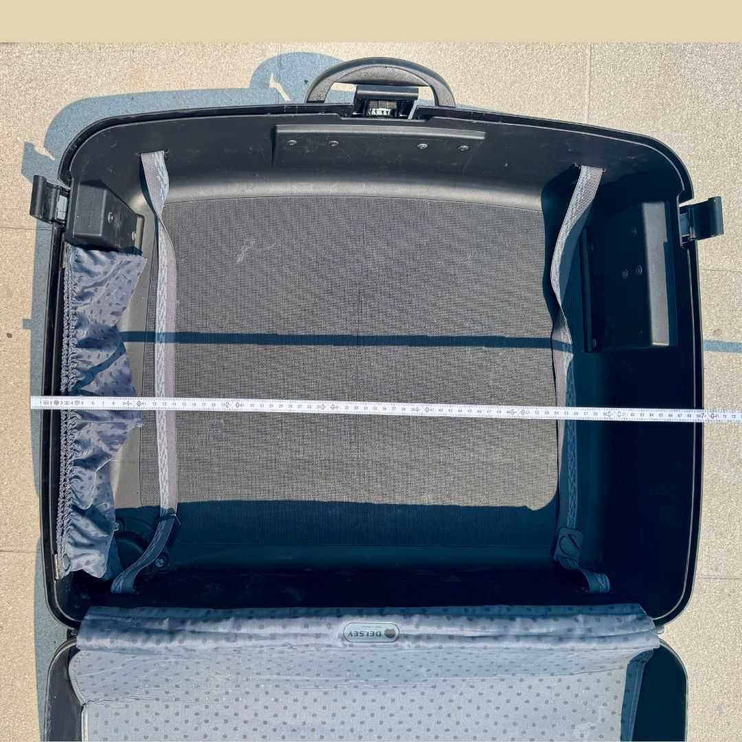 Mala Vintage Delsey Rígida Fecho com Código Preta com Rodas Suitcase