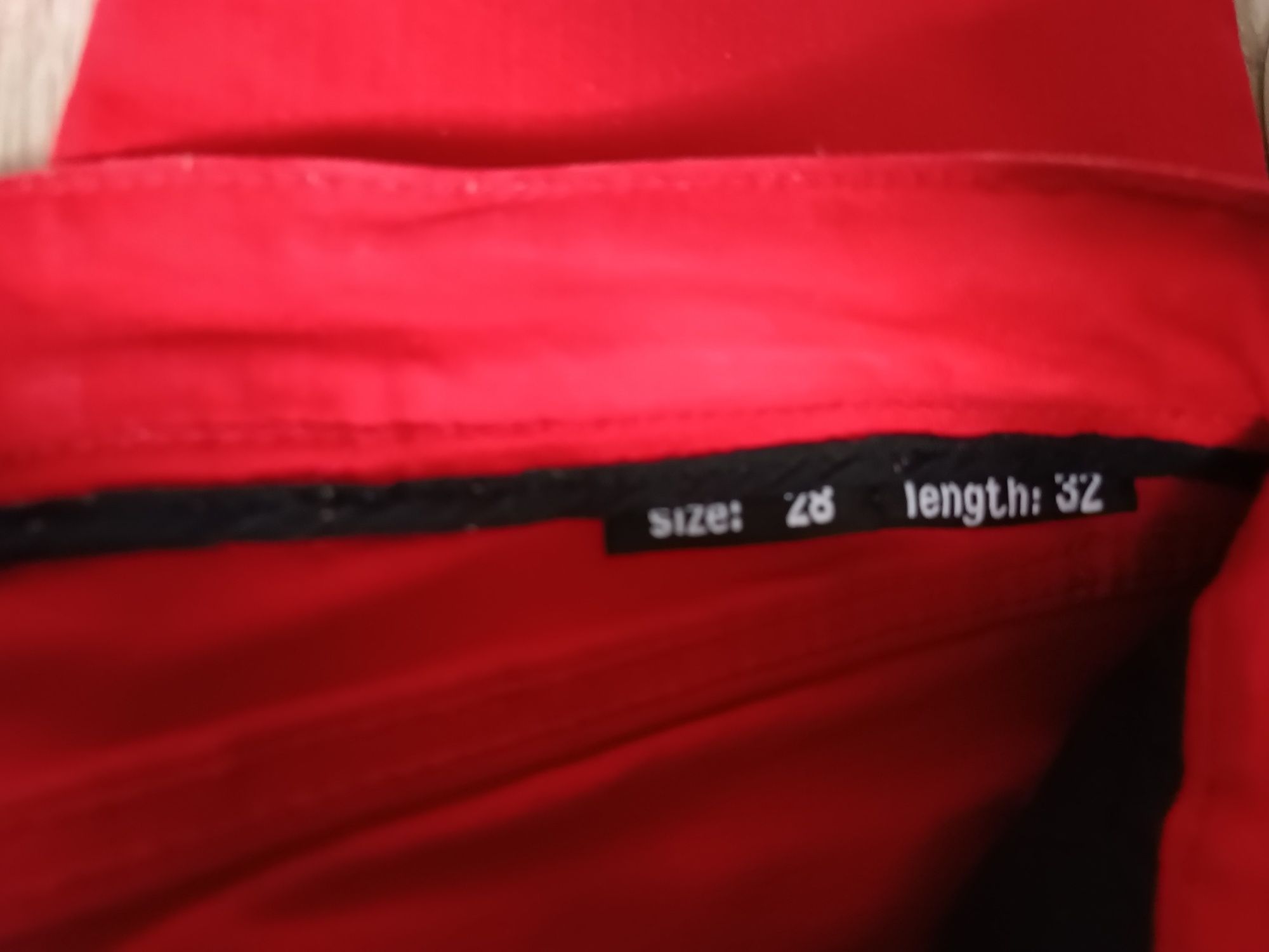 Spodnie damskie rurki jeansy czerwone Diverse 28 / 32