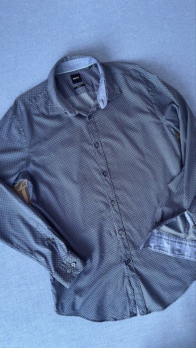 Сорочка BOSS (лінія від Hugo Boss). Стан нового, роз.L