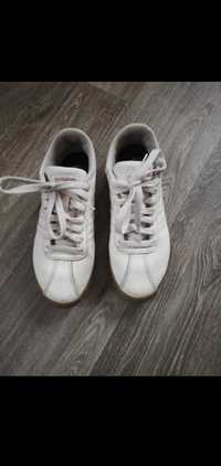 Białe buty Adidas
