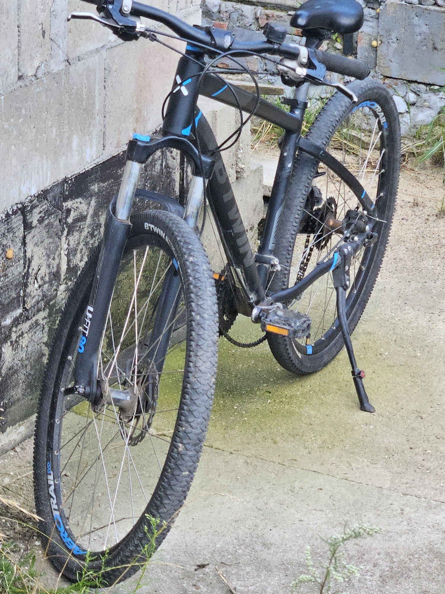 ROWER Rockrider 520. Jest to rower górski (MTB)