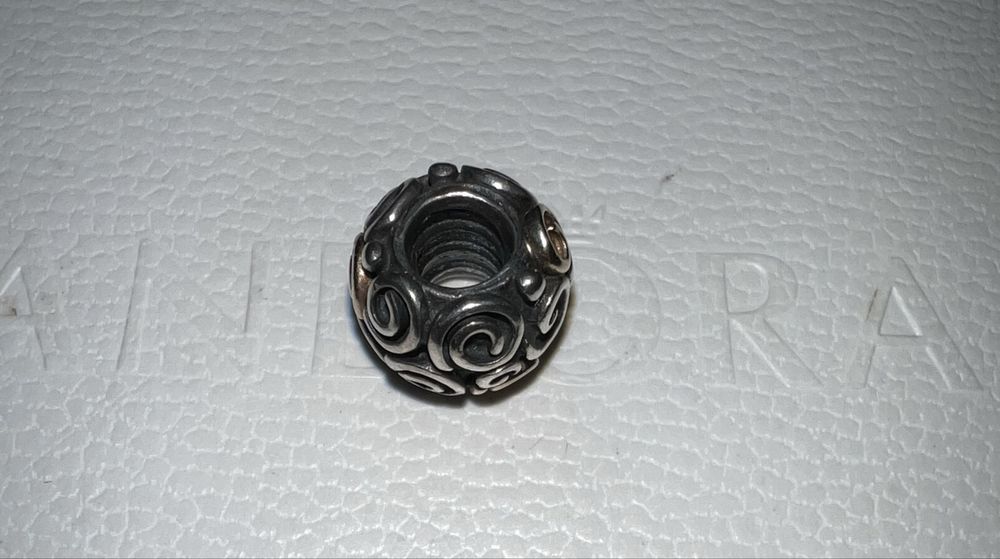 Charms Pandora srebrno złoty