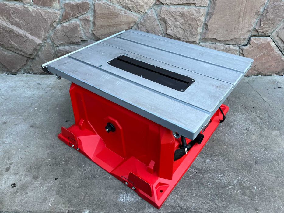 Пила циркулярная Einhell BT-TKS 250 UF