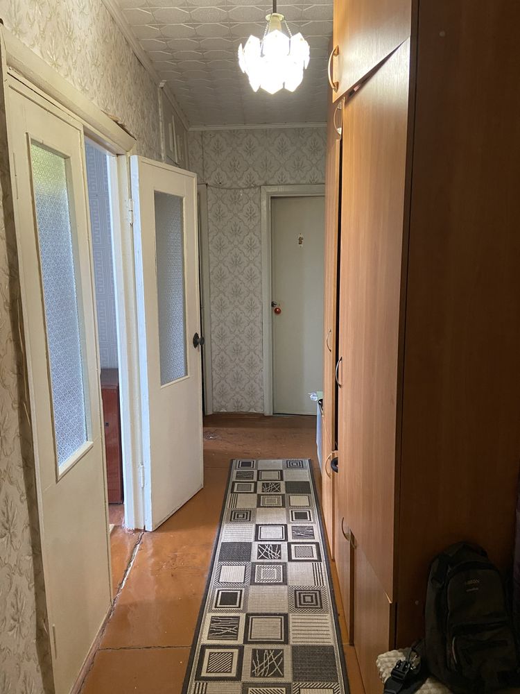 Продається 2-х кімнатна квартира