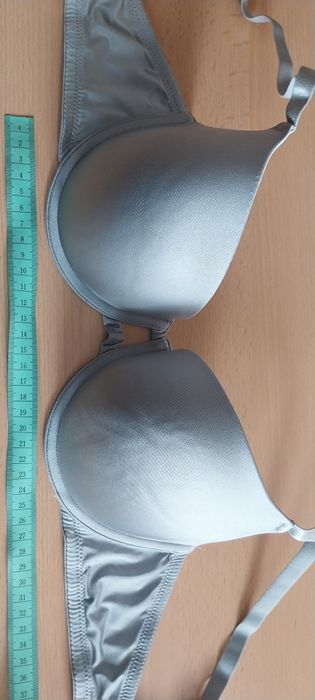 H&M biustonosz push-up 80D