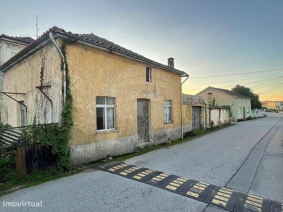 Moradia T4 para venda