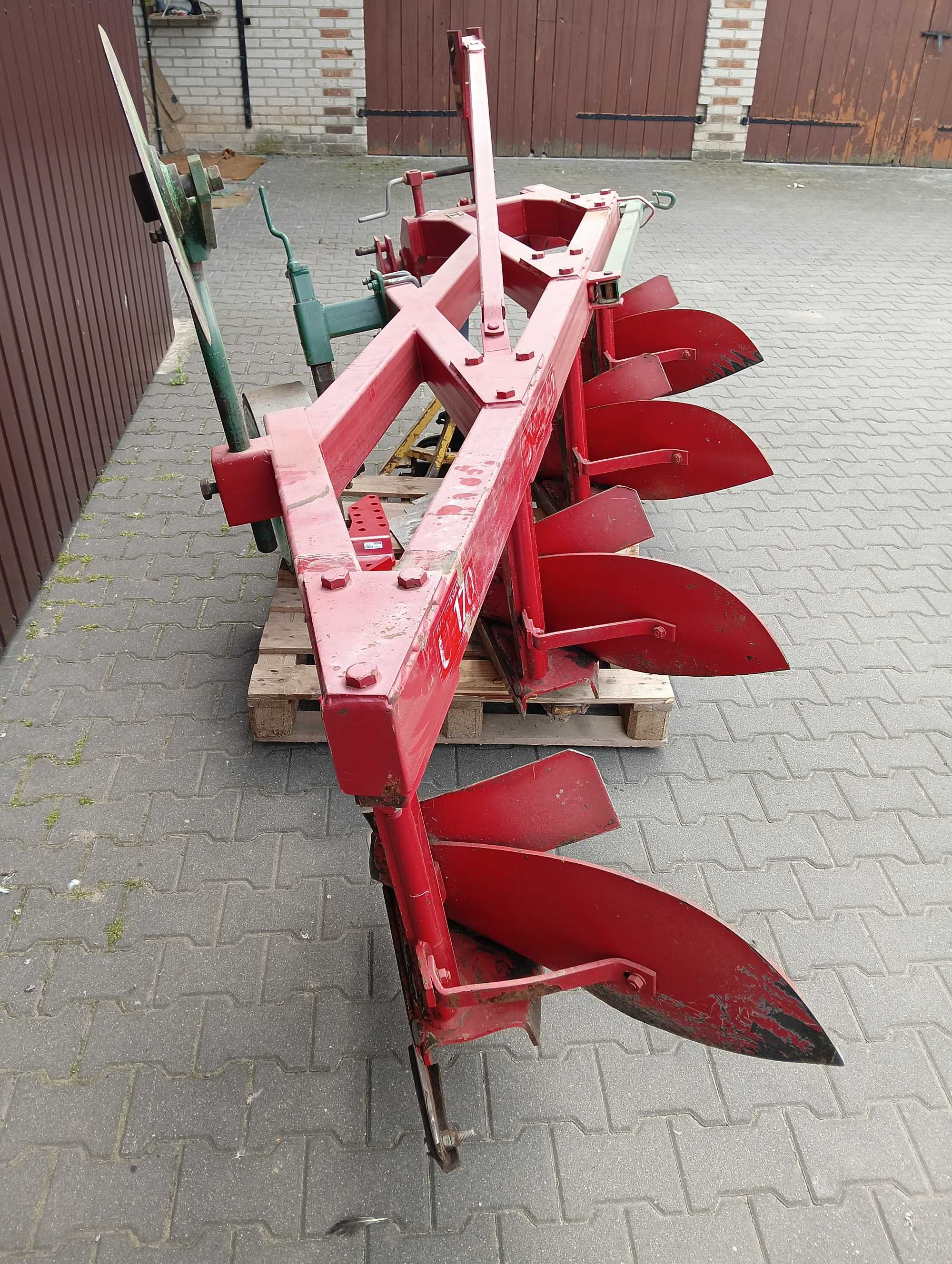 Pług 4 staltech U170