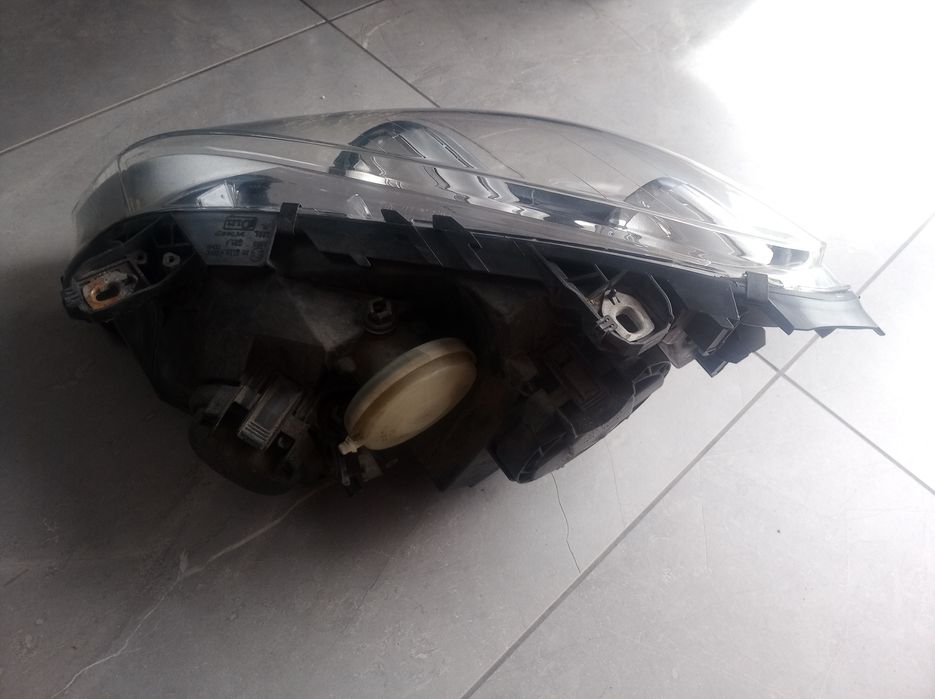 Lampa prawa mercedes w169  b klasa