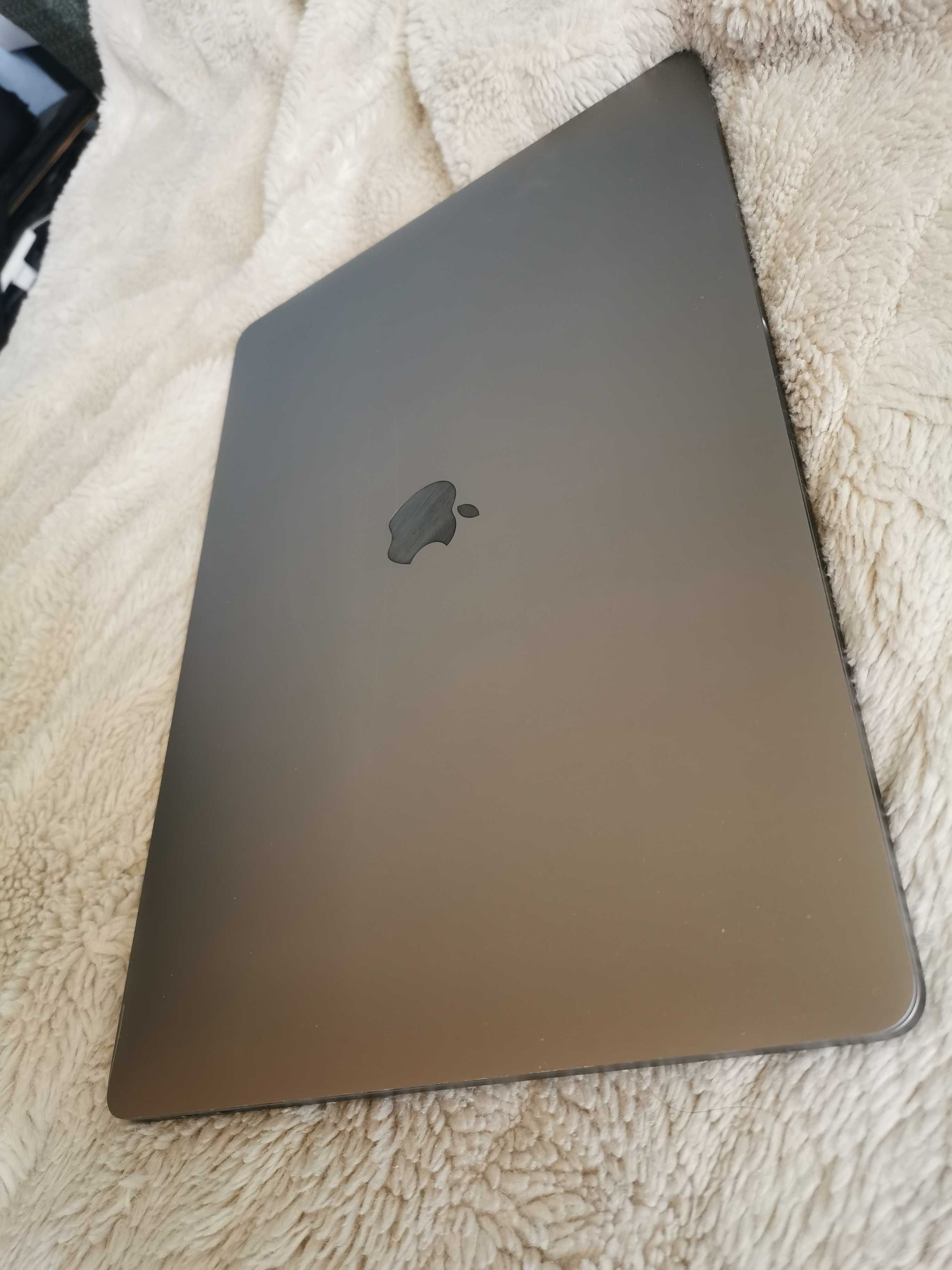 laptop Apple MacBook Pro 16 cali 2141 i7 32GB 512GB SSD