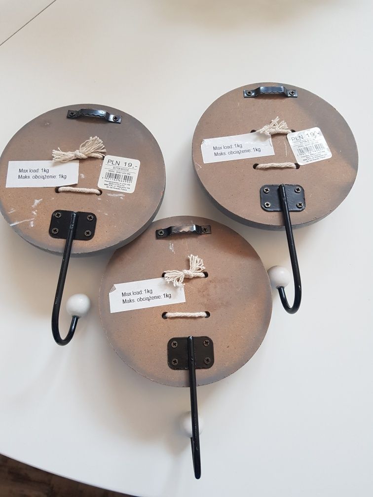 3 x wieszak guzik