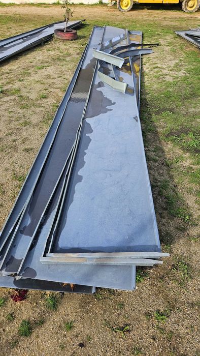 Chapa de zinco em cobertura