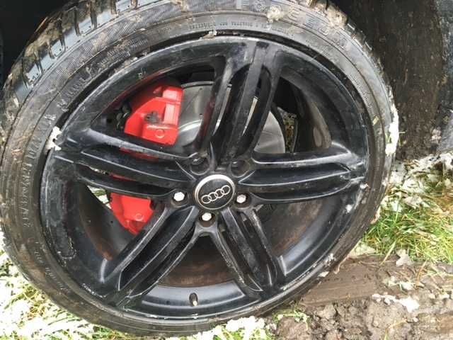 w12 v12 Супорт передній гальмівний AUDI Q7 4l 18zl brembo