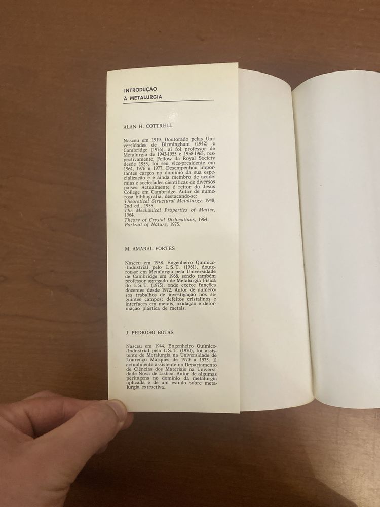 Livro Introdução à Metalurgia de Alan Cottrell