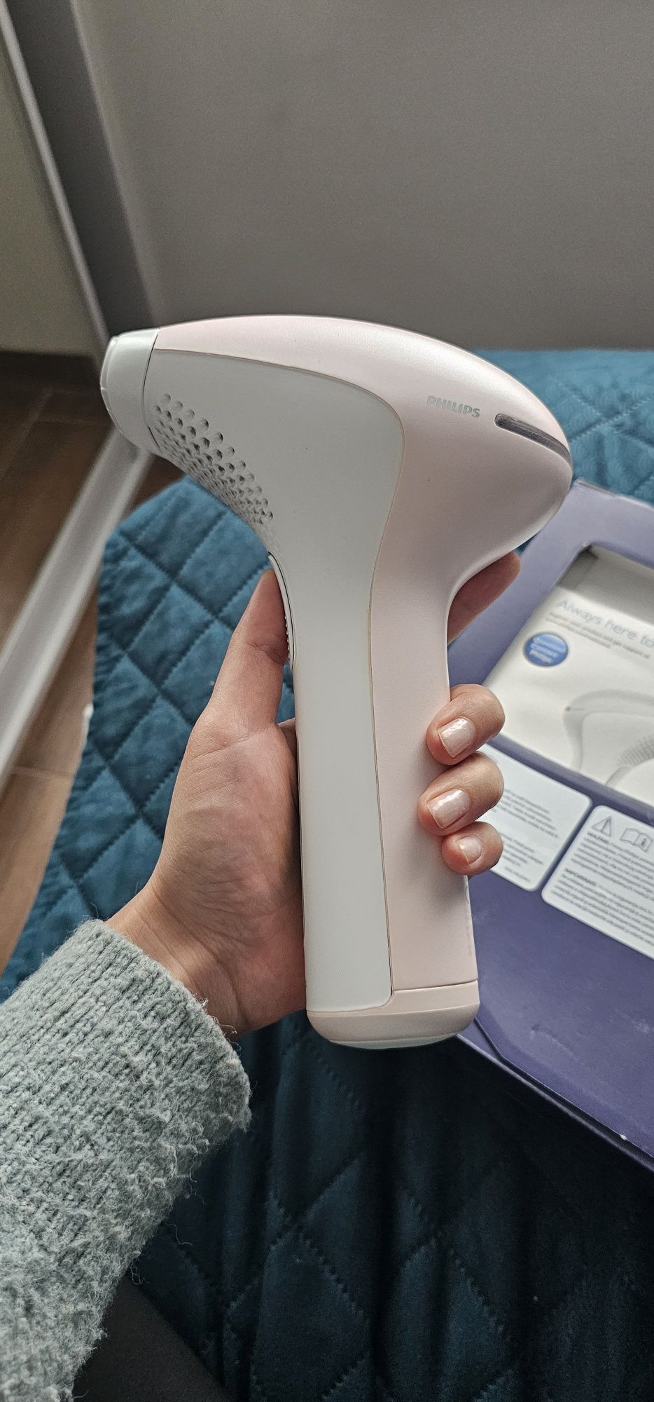 Depilator laserowy IPL Philips Lumea sc2004