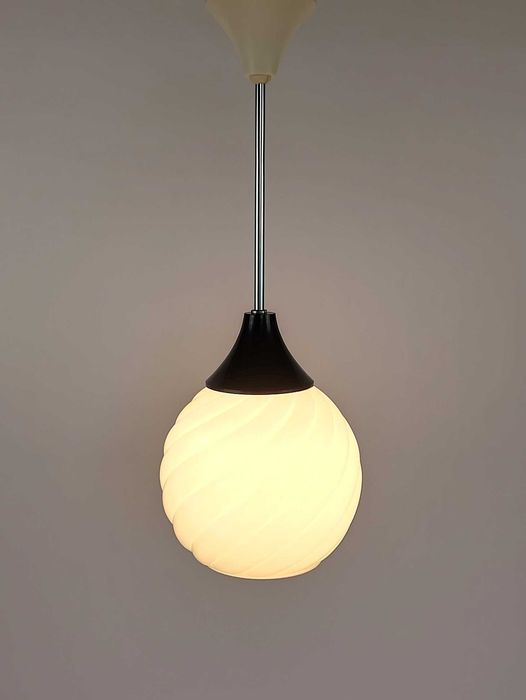 Lampa wisząca „Slimak”  Nowa Huta  PRL retro art deco vintage